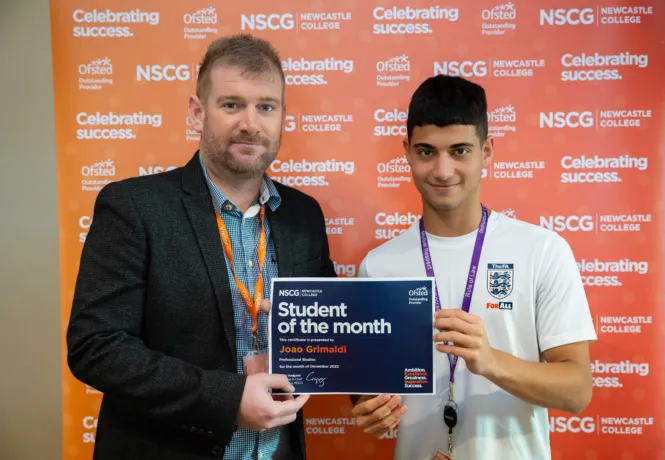 So TM DECEMBER web 42