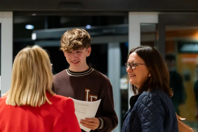 20240910 Cladding signing ceremony 4